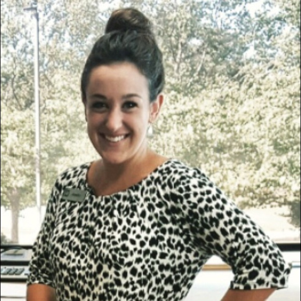 Meet your Posher, Jennifer